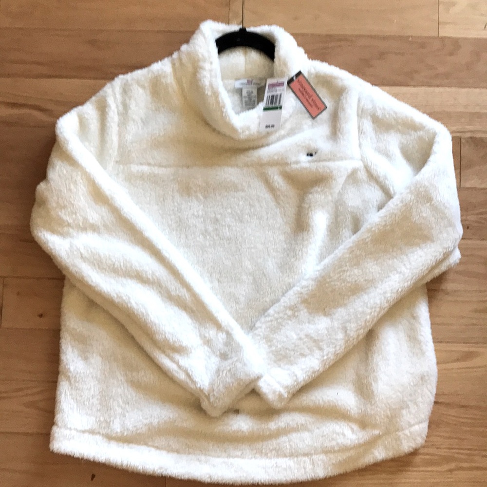 SOLD NWT Vineyard Vines fleece/Sherpa pullover